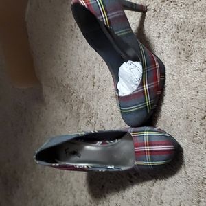 Grey plaid heels